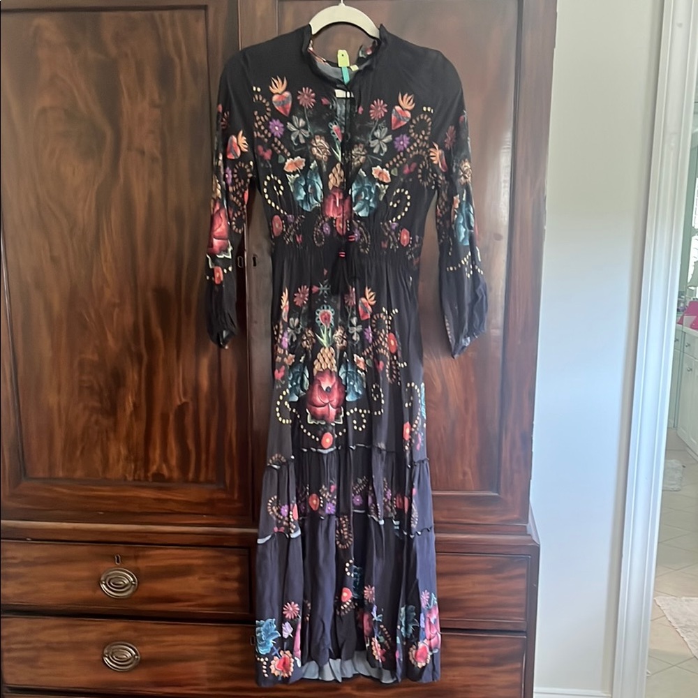 FARM Rio Black and Pink Pleated Maxi Dress with Bishop Sleeves